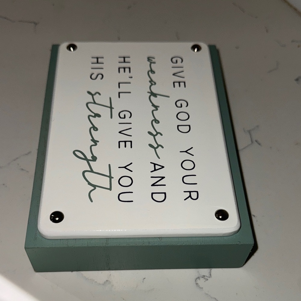 Inspirational Quote Plaque with Green Accents - Picture 4 of 7